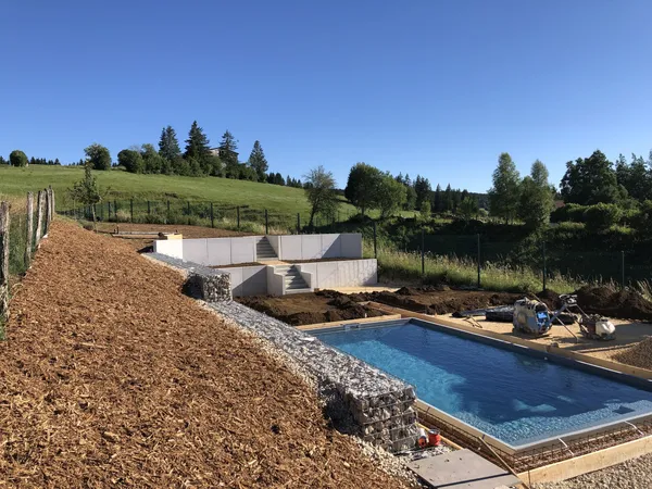Aménagement de jardin avec piscine